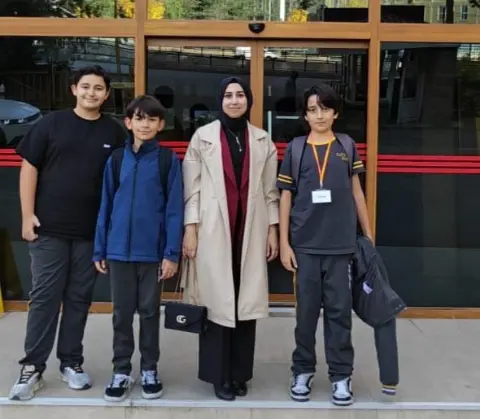 Dünya üçüncülüğü Erzurum’un: "Kodla ve isabet ettir" projesi uluslararası arenada kürsüye çıktı