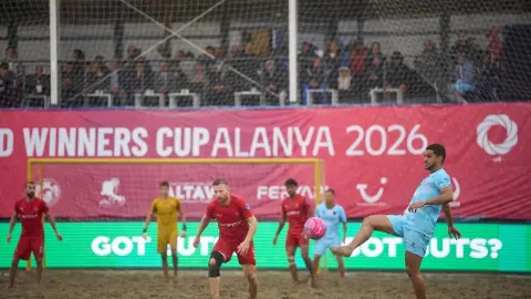 Plaj Futbolu Dünya Kulüpler şampiyonası’nda Alanya Belediyespor Penaltılarla çeyrek Finalde