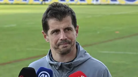 Adı Fenerbahçe ile anılan Emre Belözoğlu'ndan ilk açıklama