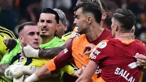 Fenerbahçe'den Galatasaray derbisi sonrası flaş açıklama! "Cezasız kalmamalıdır