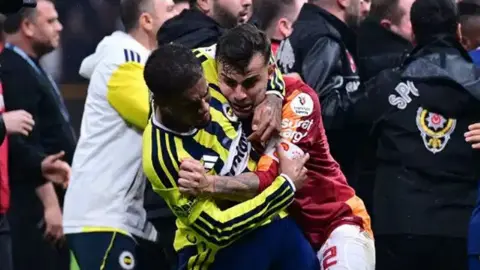 Galatasaray-Fenerbahçe derbisinin PFDK sevkleri açıklandı