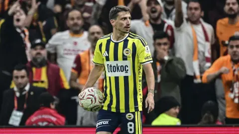 Mert Hakan Yandaş'tan derbi sonrası açıklama: Özür dilerim!
