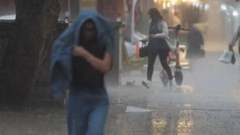 İstanbul’un da aralarında bulunduğu 29 il için meteorolojik uyarı