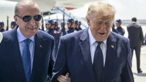 Erdoğan ile Trump telefonda görüştü