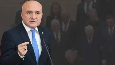 Erhan Usta'dan Anıtkabir Görüntüsüne Tepki: Partimdeyim