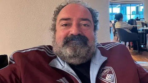 Nevzat Aydın'a "Çirkinler"den tehdit