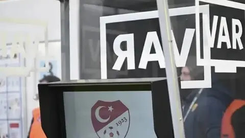 Fenerbahçe-Göztepe maçında VAR'da Avusturyalı hakem Alan Kijas görev yapacak