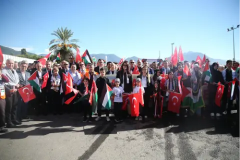 Alanya'da Gazze İçin Sessiz Yürüyüş: İnsanlık Vicdanına Çağrı