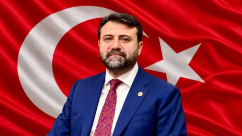 Büşra Özdemir'den Cumhuriyet Bayramı Dolayısıyla Anlamlı Mesaj