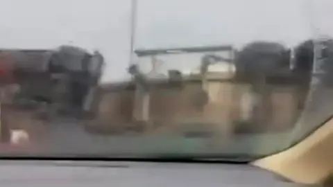 Diyarbakır Siverek Caddesi’nde tır devrildi
