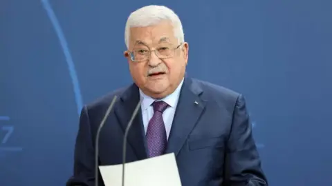 Filistin Devlet Başkanı Abbas, GKRY’yi ziyaret edecek