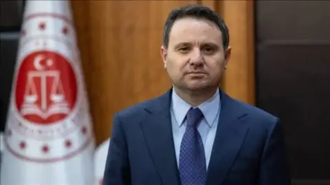 Akın Gürlek’ten fon soruşturması açıklaması: ‘Gönüllü iadelerde hiçbir tereddüde yer bırakılmayacak’
