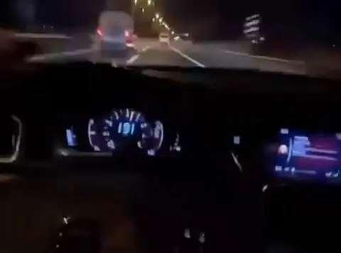 Kuzey Marmara Otoyolu'nda 232 km hızla makas atan sürücüye 145 bin lira ceza kesildi
