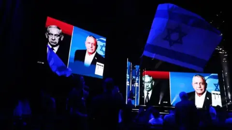 Erken Seçim mi, Azınlık Hükümeti mi? İsrail Meclisi Knesset'te kriz