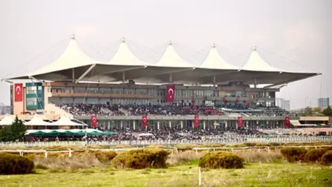Cumhuriyet ve Cumhurbaşkanlığı Koşuları Ankara’da Sahiplerini Buldu