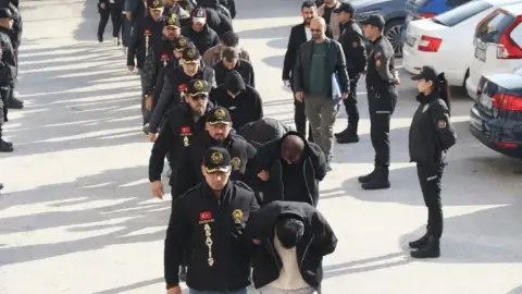 Eskişehir Merkezli Fuhuş Operasyonu: 17 Şüpheli Adliyede
