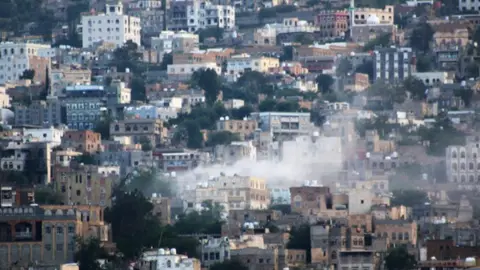 Taiz’de Çatışmalar Şiddetlendi: Hükümet ve Husilerden Açıklama