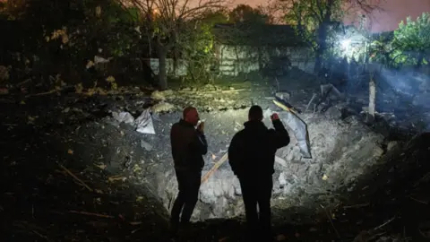 Ukrayna’ya 16 balistik füze ve 280 İHA ile saldırı düzenlendi