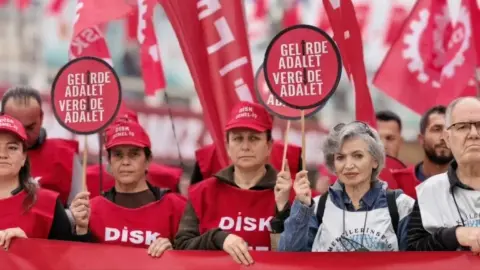 DİSK Başkanı Arzu Çerkezoğlu: Ülkede Bölüşüm Terazisi Bozuldu