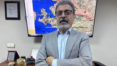 Prof. Dr. Hasan Sözbilir İzmir’deki Riskli Yapı Stokunu Açıkladı