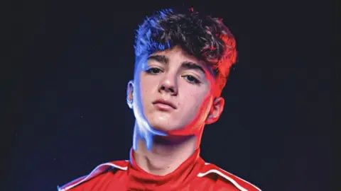 Alp Aksoy 413 puanla Italian F4 Rookie şampiyonluğu için yarışacak