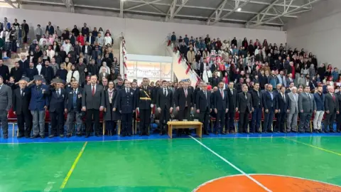 Şuhut ilçesinde 29 Ekim Cumhuriyet Bayramı törenlerle kutlandı