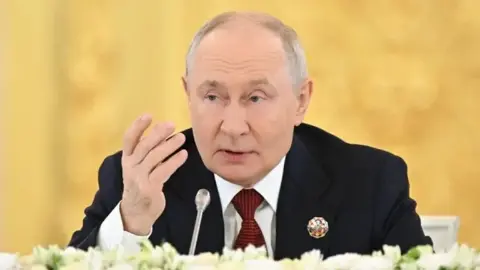Putin’den Avrupa’ya 2030 uyarısı: Savaşa hazırız ama istemiyoruz