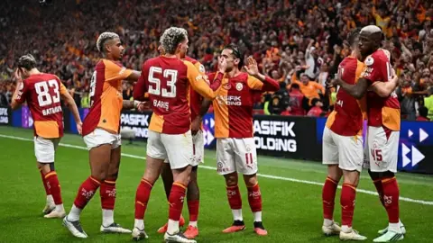 9 haftada 22 puan: Lider Galatasaray Konya’da 3’te 3 peşinde