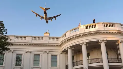 Trump’ın Air Force One Uçağı Washington’da Alçak Uçuş Yaptı