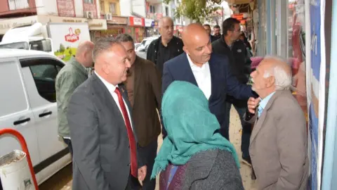 CHP Heyeti Kiraz ve Ödemiş’te Esnaf ile Üreticileri Dinledi