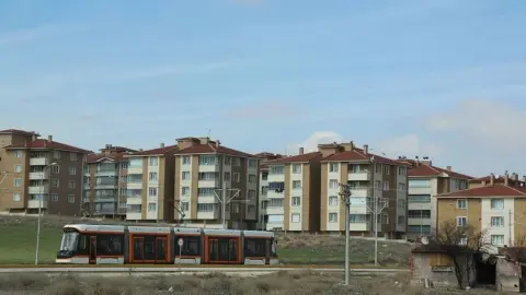 Eskişehir’de parktaki kamelya tahrip edildi: Muhtardan çağrı