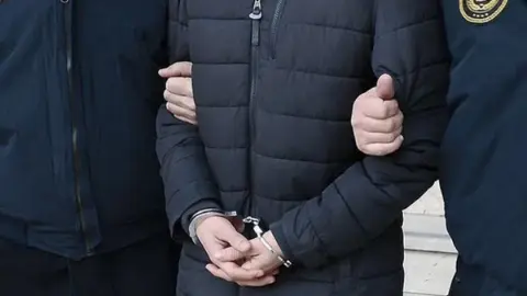 Manisa Büyükşehir Belediyespor’da zimmet operasyonu: 4 gözaltı