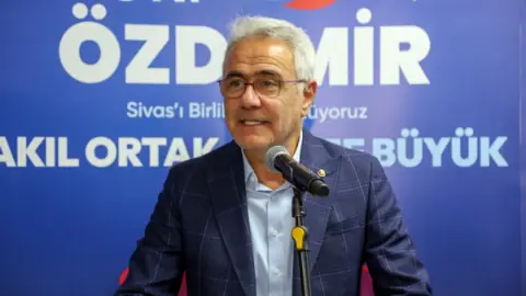 STSO Başkanı Zeki Özdemir Divriği’de esnafla bir araya geldi