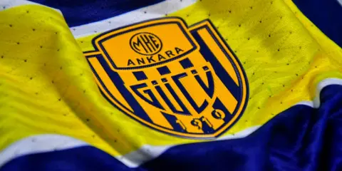 Ankaragücü taraftarı istifa diye bağırdı; Teknik Direktör hak verdi