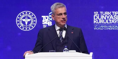 Bakan Memişoğlu: Yenilikçi tedavilerin daha fazla insanın hayatına dokunması için çalışıyoruz