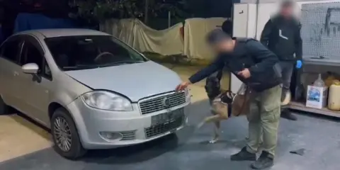 Ön Kaputa Uyuşturucu Zulaladılar