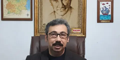 Komşudaki Seçimleri Türkler Belirleyecek