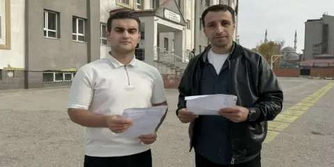 Hakkari'de Baba ve Oğulun KPSS Heyecanı