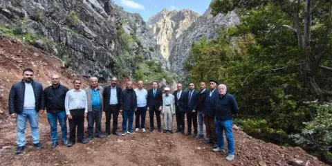 Hakkari Yüksekova’da Dağlıca yollarında çalışmalar başladı