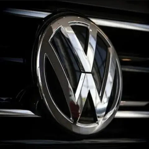 Alman otomotiv devi Volkswagen'de kriz: Zarar beklentileri aştı