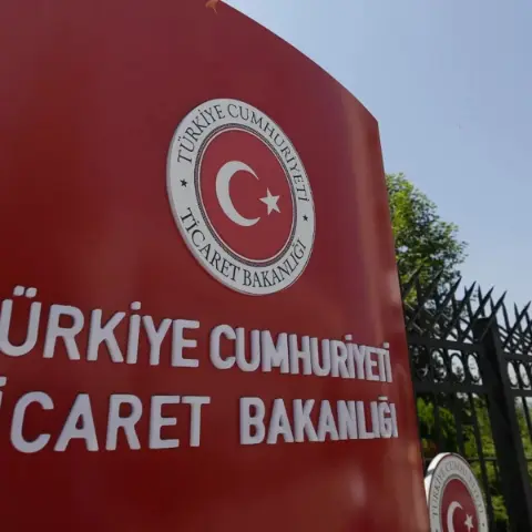 Bir yıldır'Kapatıyoruz' ilanını kullanıyordu: Ticaret Bakanlığı cezayı kesti