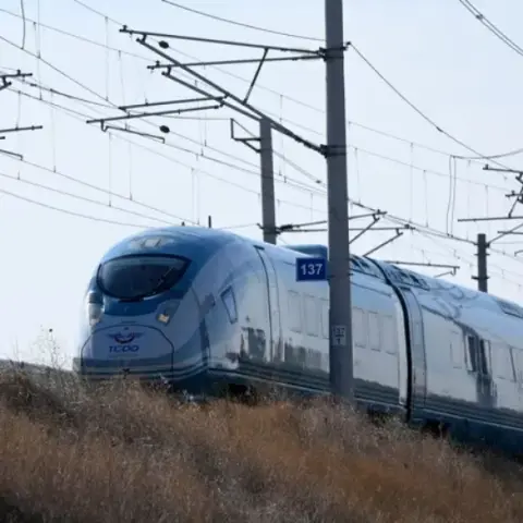 Bakan Uraloğlu duyurdu: Hızlı tren hattı Erzincan, Erzurum ve Kars'a uzanacak