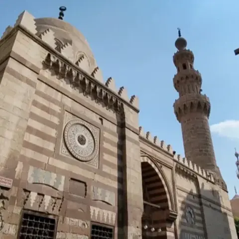 Mısır'daki Mavi Cami'de Osmanlı izleri: İznik çinileri 375 yıldır korunuyor