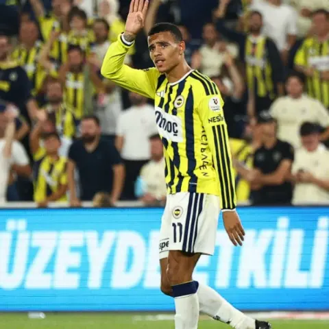 FENERBAHÇE - GÖZTEPE MAÇI SON DAKİKA: Mason Greenwood neden yok? Dirk Kuyt açıkladı: Liverpool maçında oynayacak mı?
