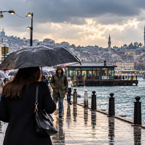 HAVA DURUMU SON DAKİKA: Meteoroloji İstanbul için saat verdi! Kuvvetli sağanak ve fırtına geliyor! İstanbul'da yarın hava nasıl olacak?