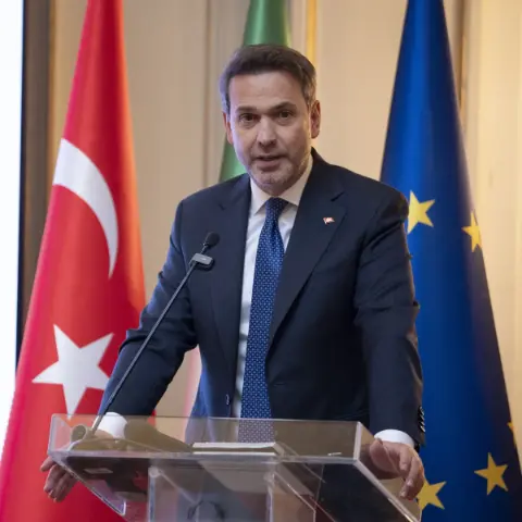 Türkiye ve İtalya'dan enerjide ortaklık: Üçüncü ülkeleri de kapsayacak