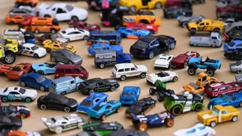 Oyuncak seçiminde nelere dikkat edilmeli? Uzmanı açıkladı