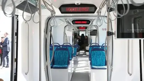 İstanbul Maratonu nedeniyle ulaşımda değişiklik: Metrobüs, tramvay ve vapur seferleri