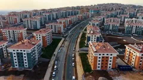 Türkiye'nin deprem bölgesindeki konut hamlesi dünya basınında: ABD'de geniş yankı buldu