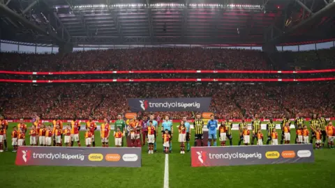 Galatasaray - Fenerbahçe maçı saat kaçta, hangi kanalda? İlk gol istatistiği dikkat çekti: İşte maç kadrosu